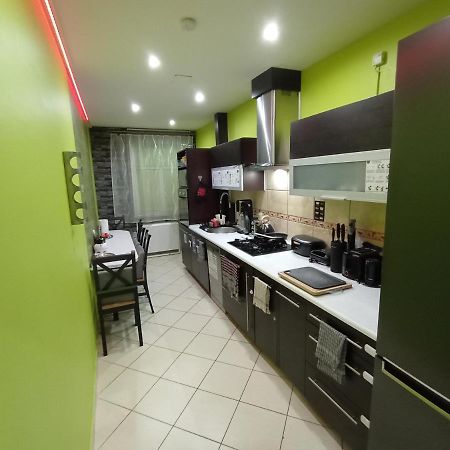 Apartament Venge -Cale Mieszkanie 46M2 Na Wylacznosc - Z Jedna Sypialnia I Jednym Sypialno-Salonem -3 Pietro Bez Windy- Rezerwacja Bez Karty Kredytowej-Klimatyzacja-Netflix-2 Lozeczka Dzieciece- Bezplatny Parking Publiczny Breslavia Esterno foto