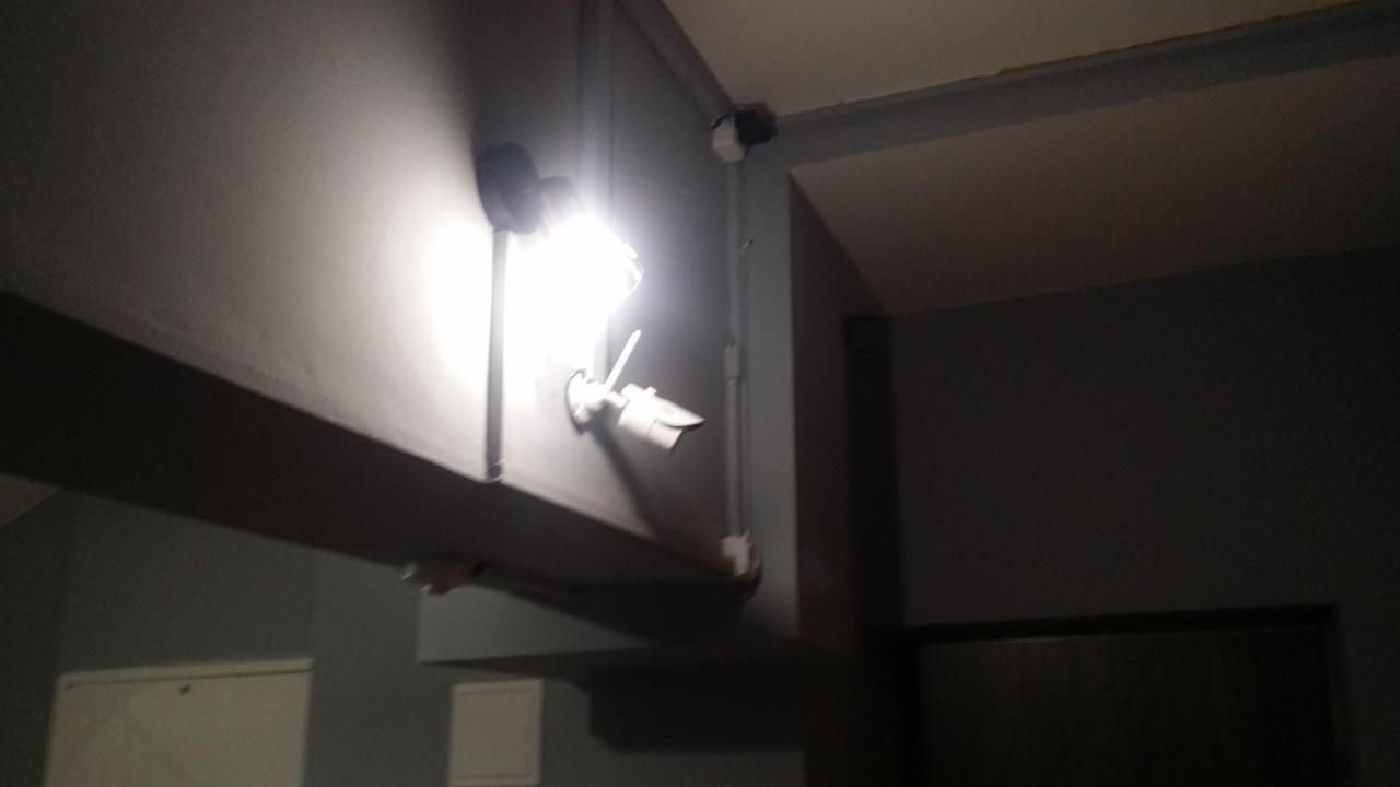 Apartament Venge -Cale Mieszkanie 46M2 Na Wylacznosc - Z Jedna Sypialnia I Jednym Sypialno-Salonem -3 Pietro Bez Windy- Rezerwacja Bez Karty Kredytowej-Klimatyzacja-Netflix-2 Lozeczka Dzieciece- Bezplatny Parking Publiczny Breslavia Esterno foto