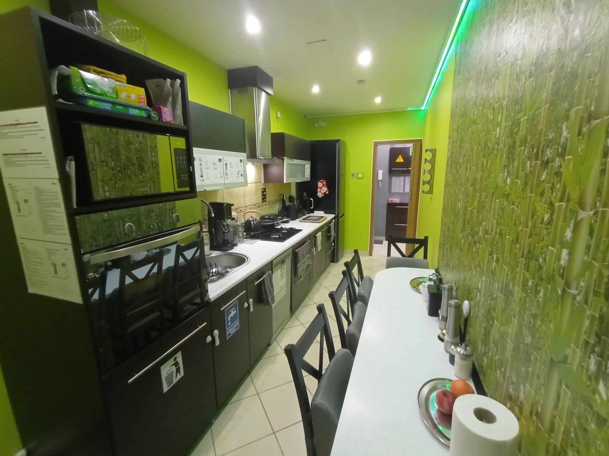 Apartament Venge -Cale Mieszkanie 46M2 Na Wylacznosc - Z Jedna Sypialnia I Jednym Sypialno-Salonem -3 Pietro Bez Windy- Rezerwacja Bez Karty Kredytowej-Klimatyzacja-Netflix-2 Lozeczka Dzieciece- Bezplatny Parking Publiczny Breslavia Esterno foto