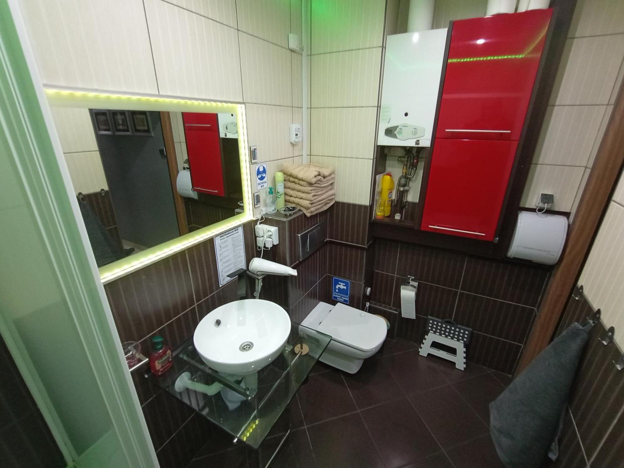 Apartament Venge -Cale Mieszkanie 46M2 Na Wylacznosc - Z Jedna Sypialnia I Jednym Sypialno-Salonem -3 Pietro Bez Windy- Rezerwacja Bez Karty Kredytowej-Klimatyzacja-Netflix-2 Lozeczka Dzieciece- Bezplatny Parking Publiczny Breslavia Esterno foto