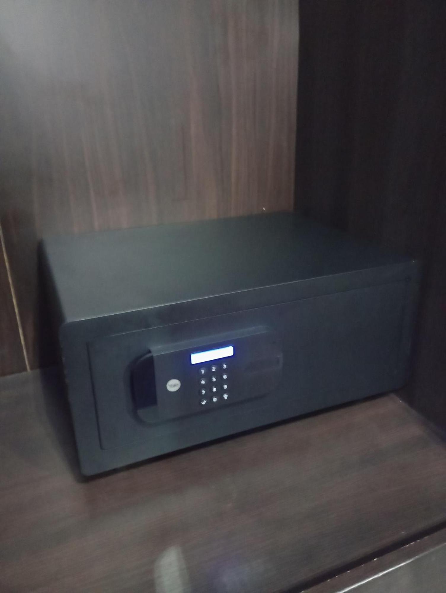 Apartament Venge -Cale Mieszkanie 46M2 Na Wylacznosc - Z Jedna Sypialnia I Jednym Sypialno-Salonem -3 Pietro Bez Windy- Rezerwacja Bez Karty Kredytowej-Klimatyzacja-Netflix-2 Lozeczka Dzieciece- Bezplatny Parking Publiczny Breslavia Esterno foto