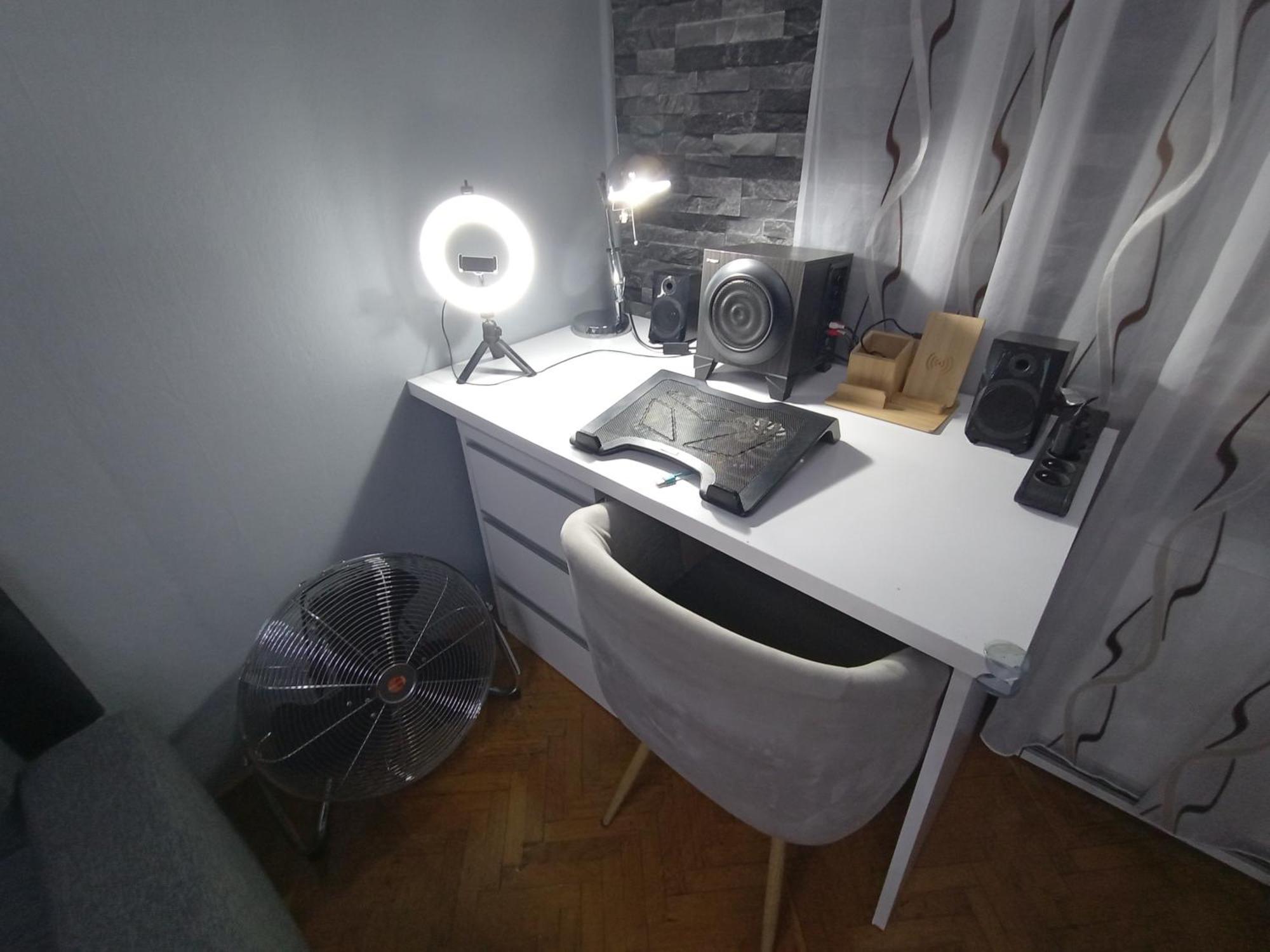 Apartament Venge -Cale Mieszkanie 46M2 Na Wylacznosc - Z Jedna Sypialnia I Jednym Sypialno-Salonem -3 Pietro Bez Windy- Rezerwacja Bez Karty Kredytowej-Klimatyzacja-Netflix-2 Lozeczka Dzieciece- Bezplatny Parking Publiczny Breslavia Esterno foto